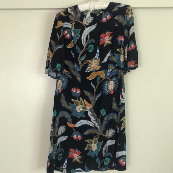 Maje Dresses & Skirts - Maje silk floral dress
